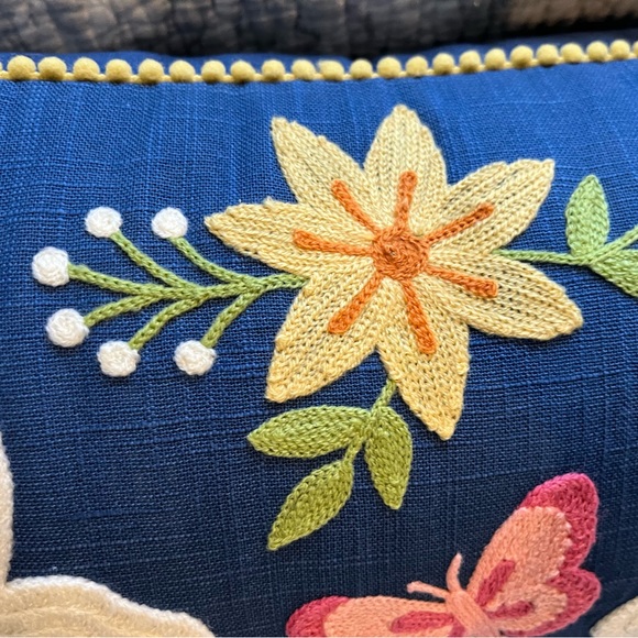 NWT Spring Gatherings Embroidered Pillow - Picture 6 of 13